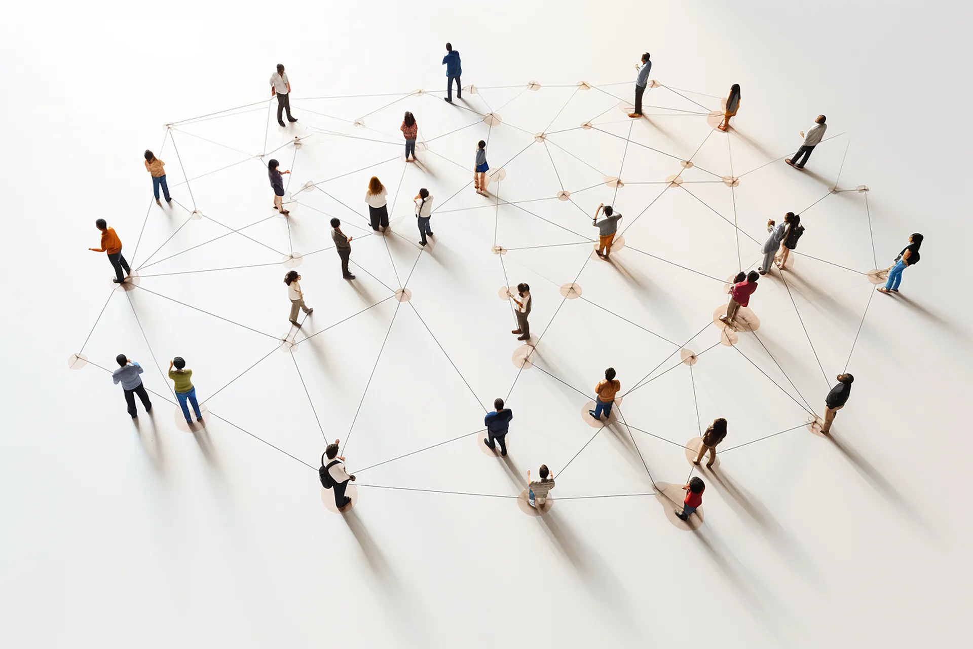 Network Effects & Ratings: Platform Economy Trust Containers